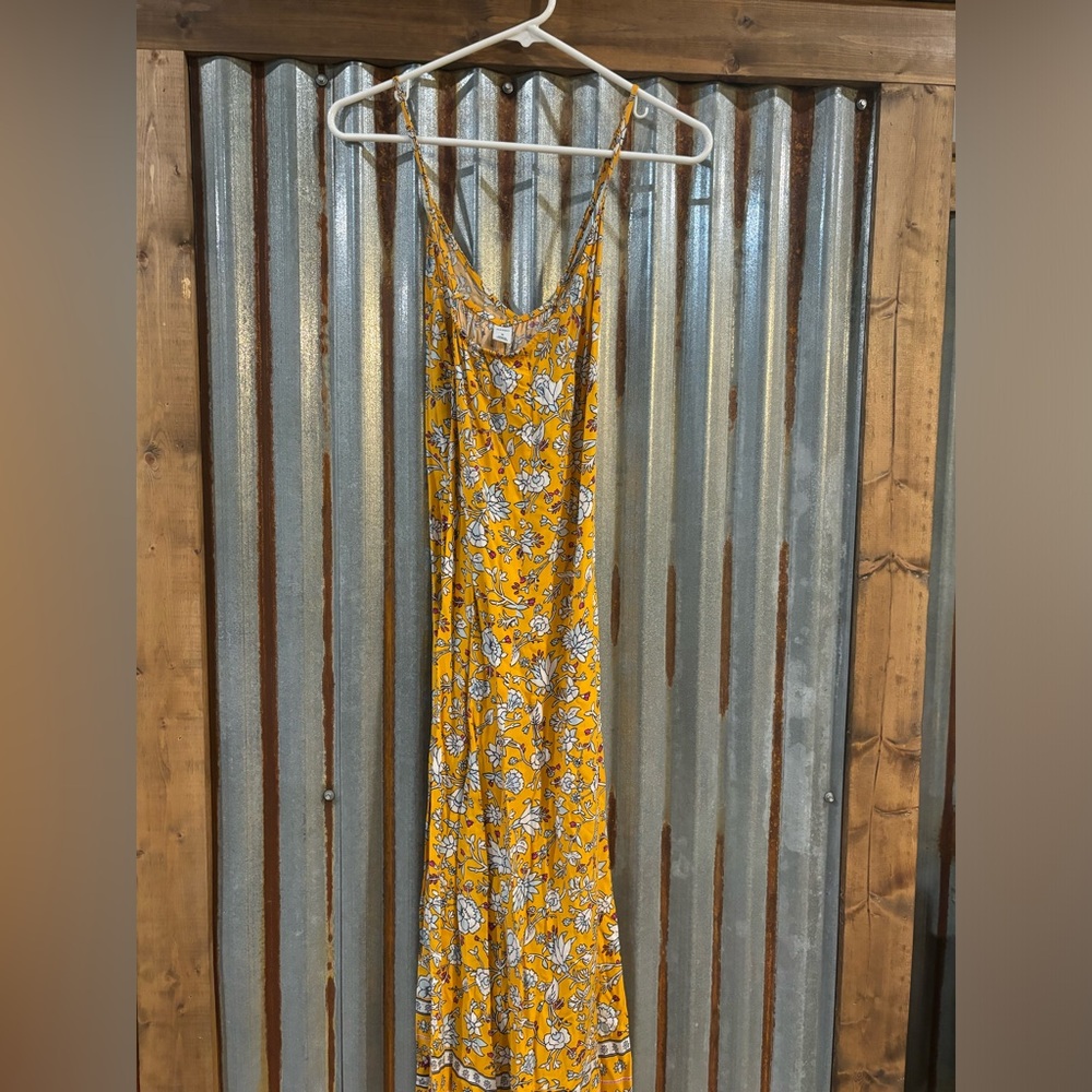 Old Navy Yellow Floral Spaghetti Strap Long Dress
